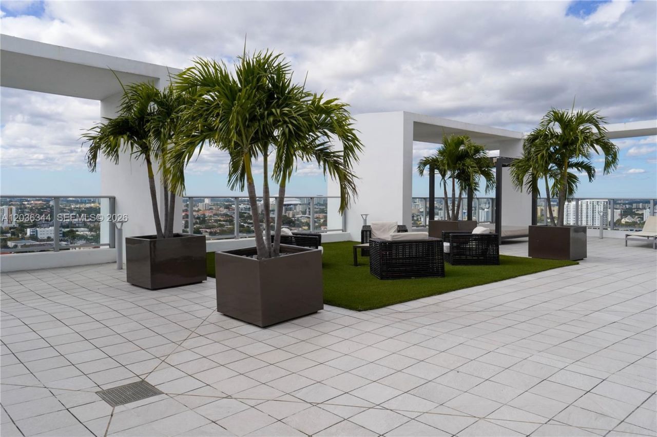 1010 SW 2nd Ave , Unit 909, Miami, FL 33130 Photo