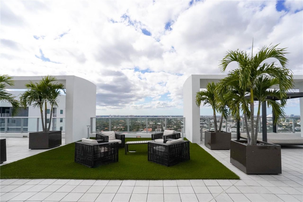 1010 SW 2nd Ave , Unit 909, Miami, FL 33130 Photo