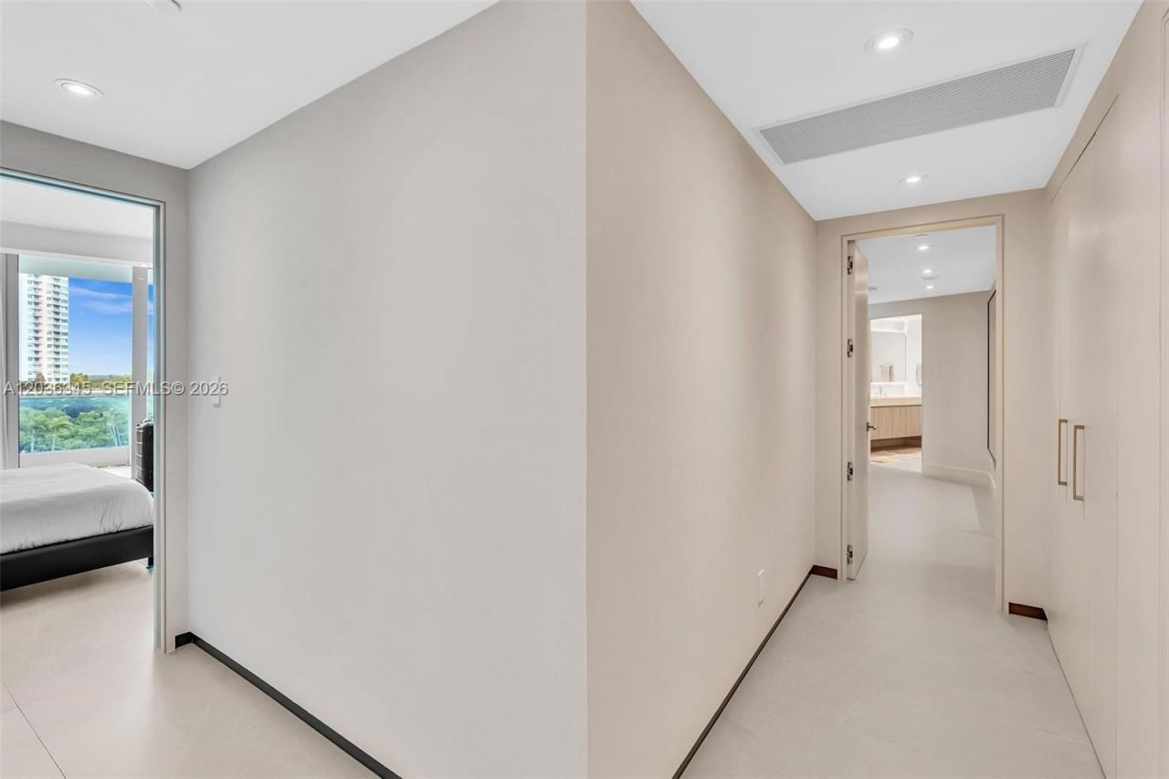 2127 Brickell Ave , Unit 1002, Miami, FL 33129 Photo