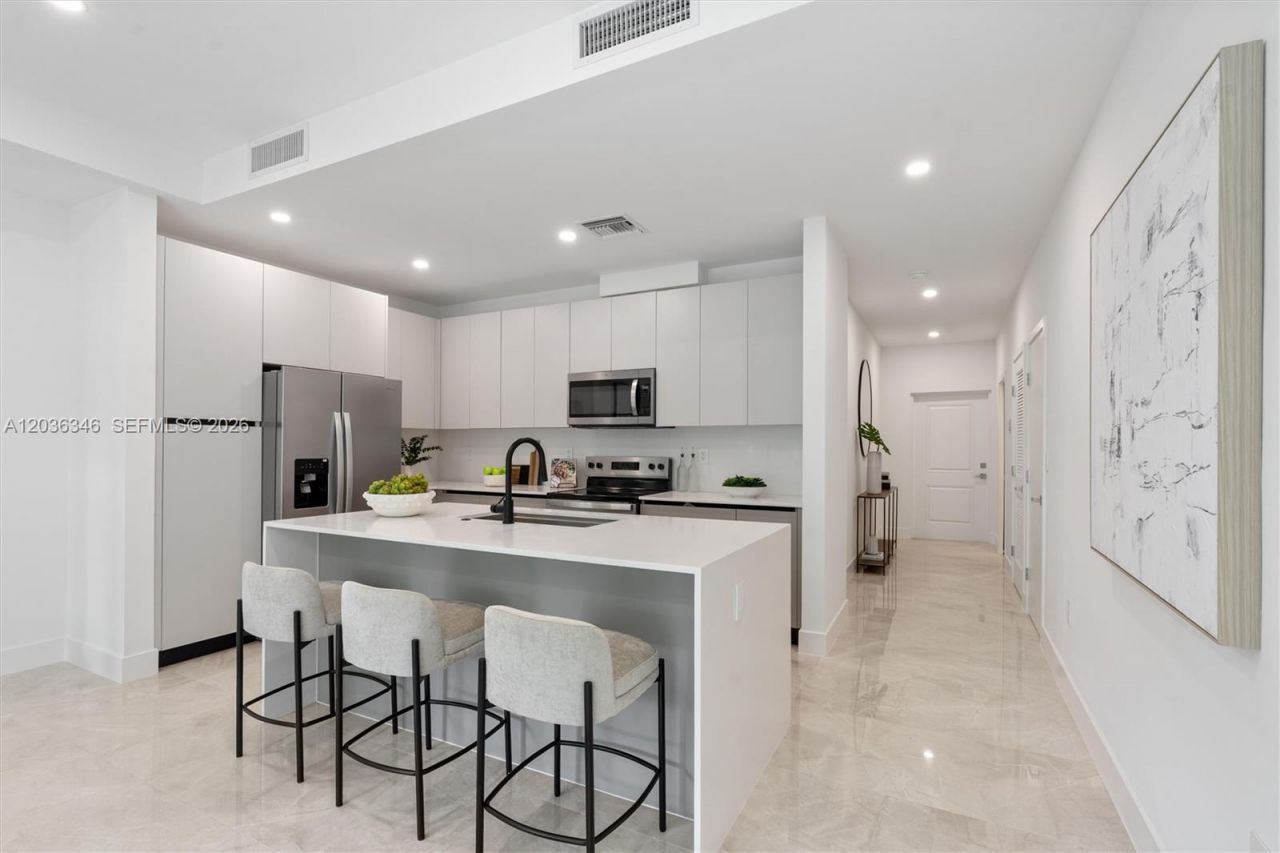 1555 NW 94th Way , Coral Springs, FL 33071 Photo