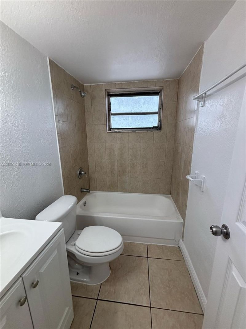8287 NE Miami Ct , Unit 201, Miami, FL 33138 Photo