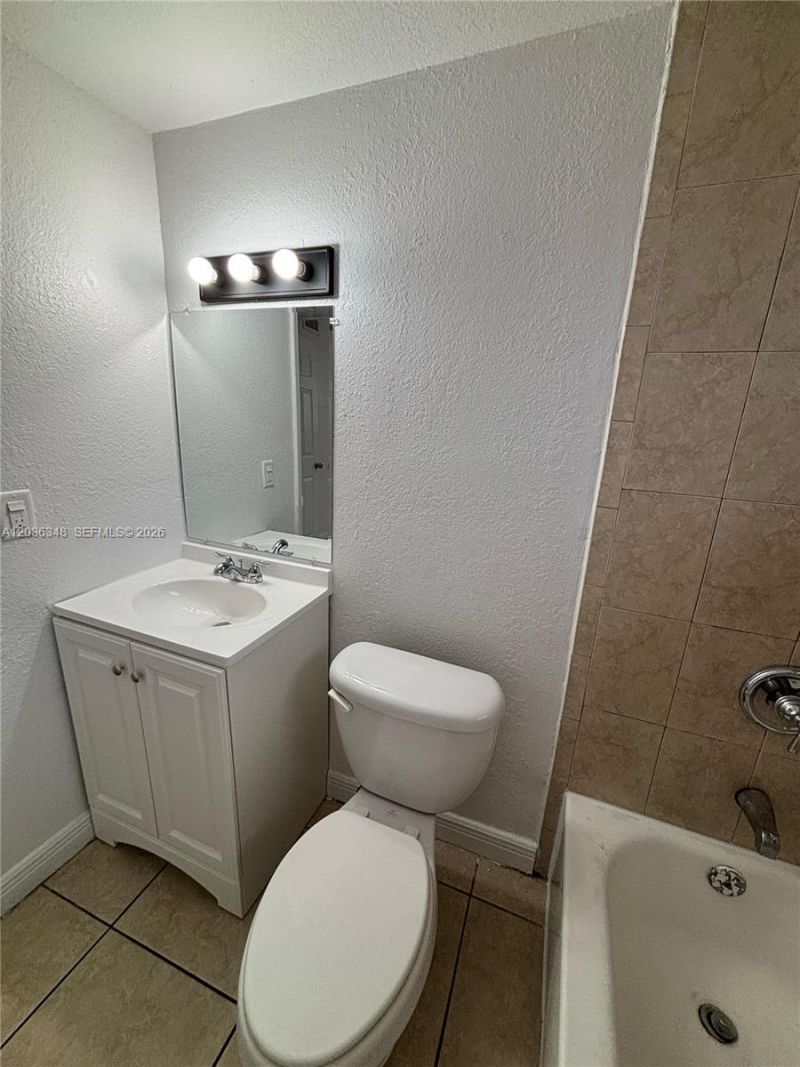 8287 NE Miami Ct , Unit 201, Miami, FL 33138 Photo
