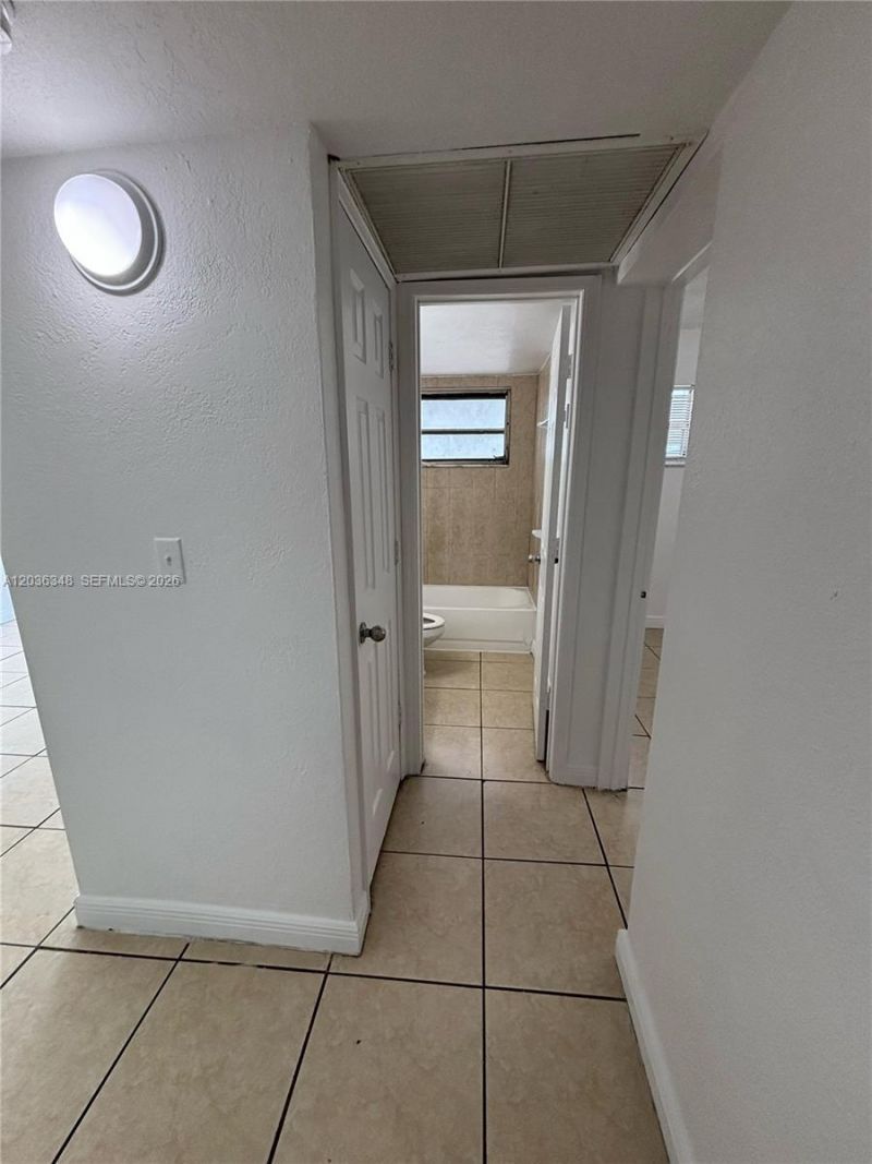 8287 NE Miami Ct , Unit 201, Miami, FL 33138 Photo