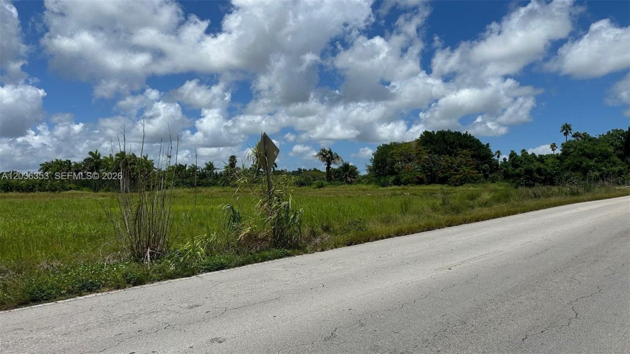 154xx SW 264 St , Homestead, FL 33032 Photo
