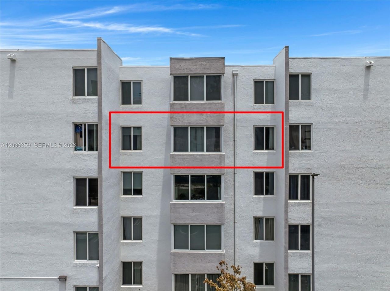250 180th Dr, Unit 407, Sunny Isles Beach, FL 33160 Photo