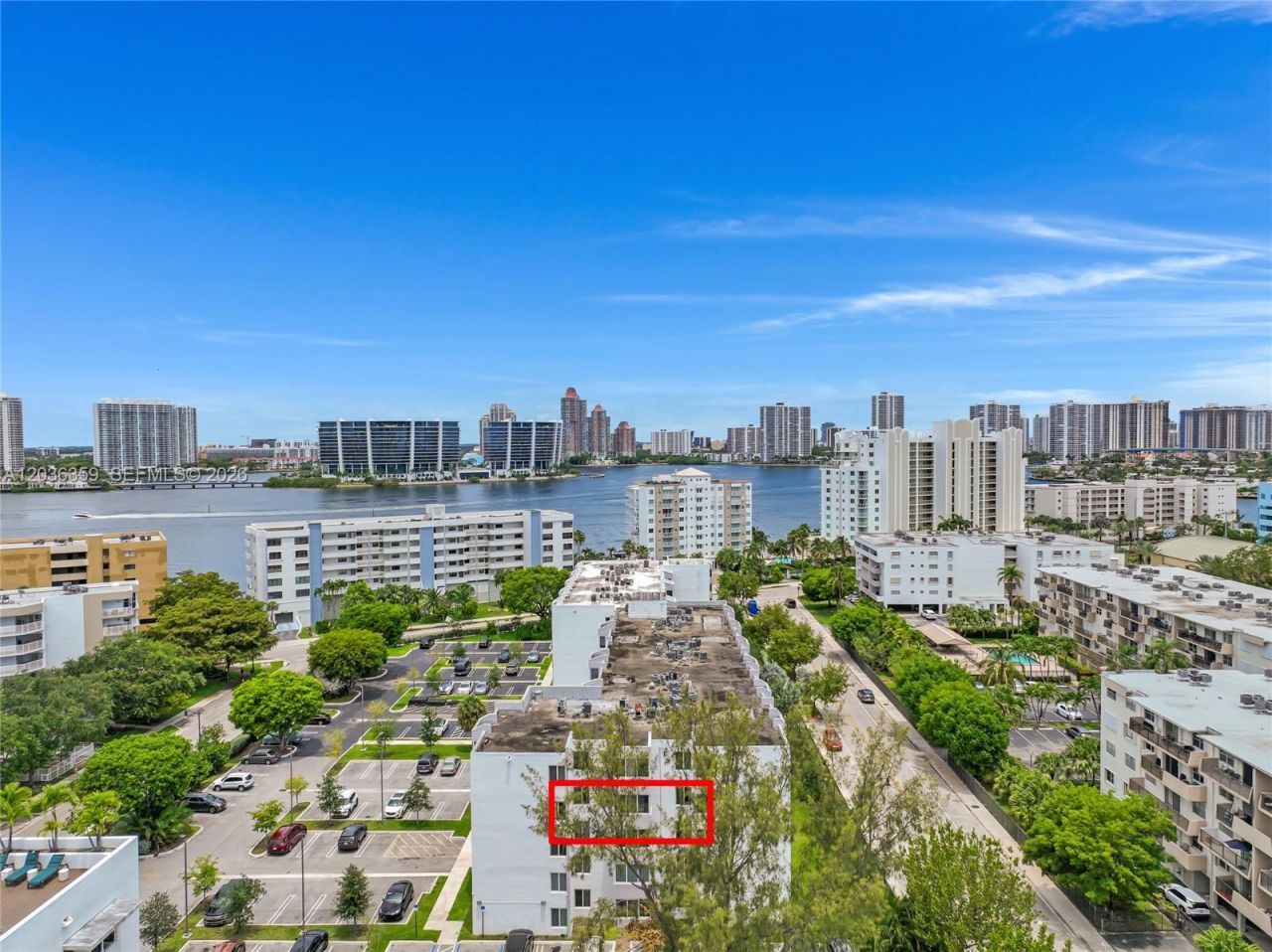 250 180th Dr, Unit 407, Sunny Isles Beach, FL 33160 Photo