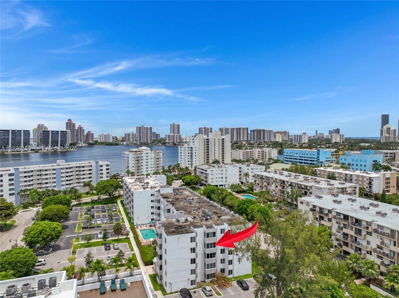 250 180th Dr, Unit 407, Sunny Isles Beach, FL 33160 Photo