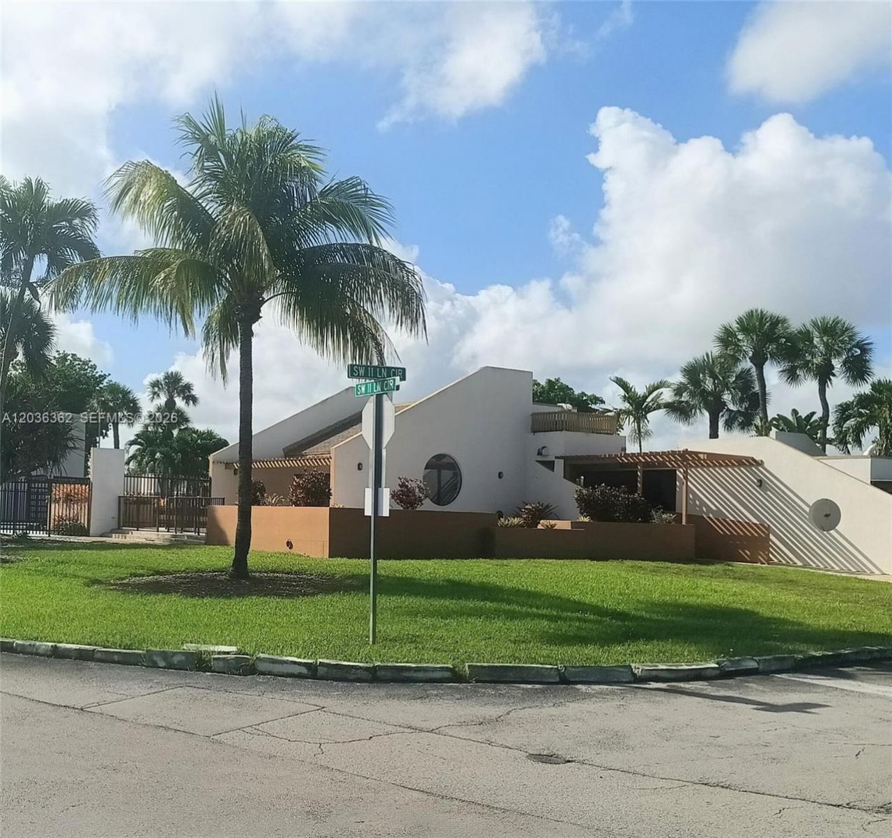 1700 SW 131st Place Cir S , Miami, FL 33175 Photo
