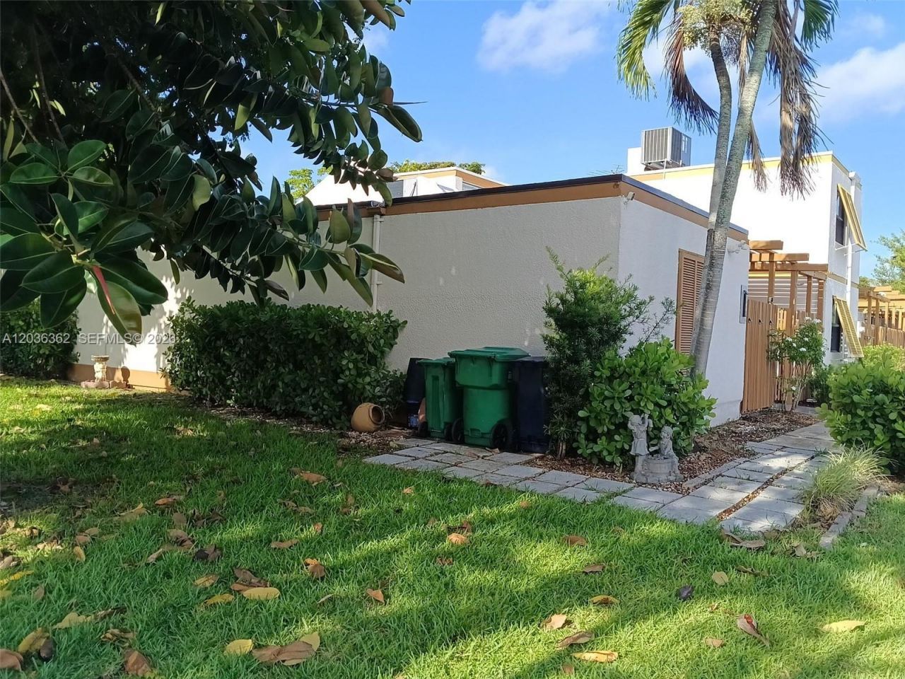 1700 SW 131st Place Cir S , Miami, FL 33175 Photo