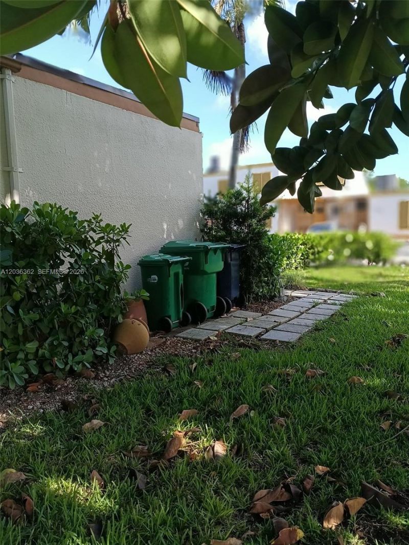 1700 SW 131st Place Cir S , Miami, FL 33175 Photo