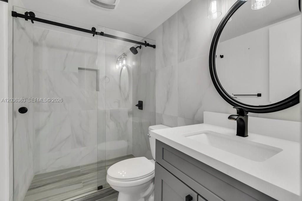 3100 NE 48th St, Unit 212, Fort Lauderdale, FL 33308 Photo