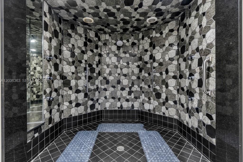 3100 NE 48th St, Unit 212, Fort Lauderdale, FL 33308 Photo