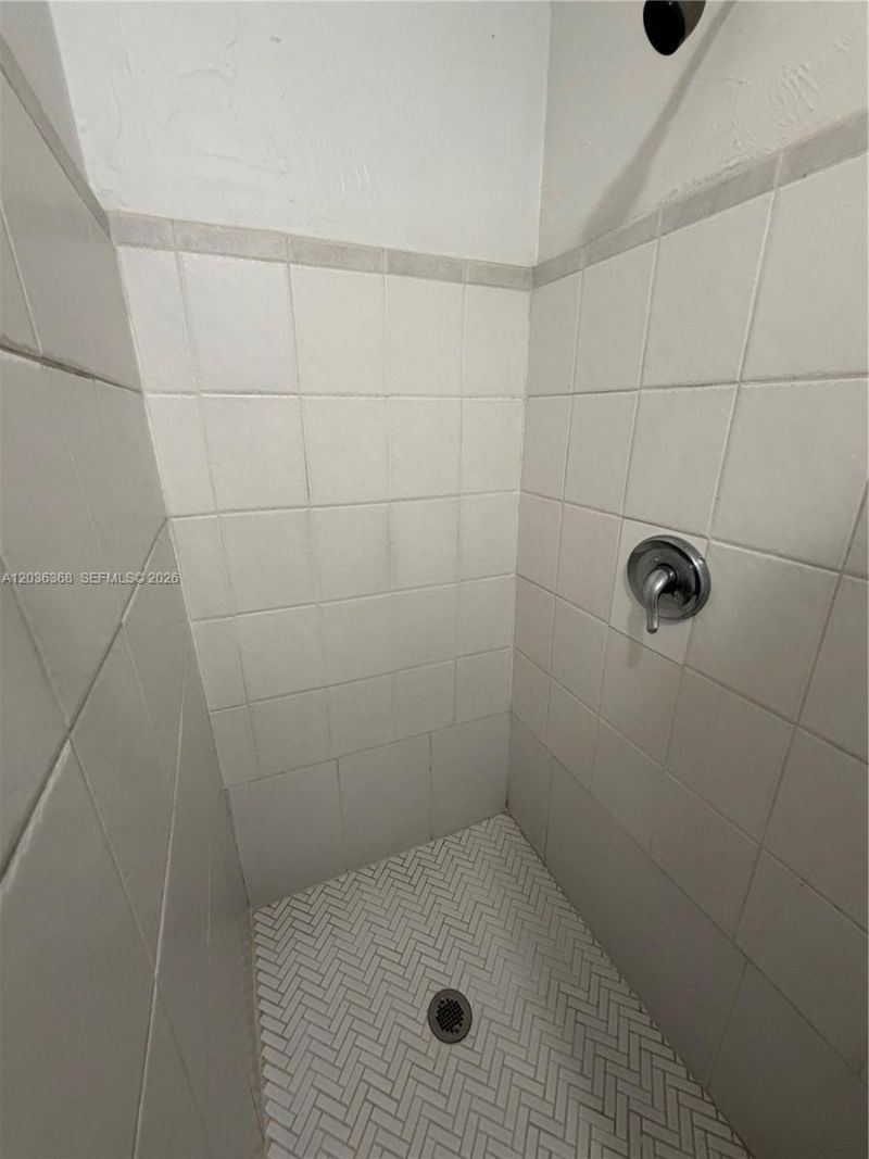 1061 NE 137th St , Unit 1, North Miami, FL 33161 Photo