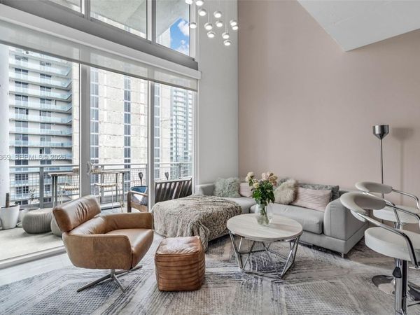 690 SW 1st Ct , Unit PHII16, Miami, FL 33130