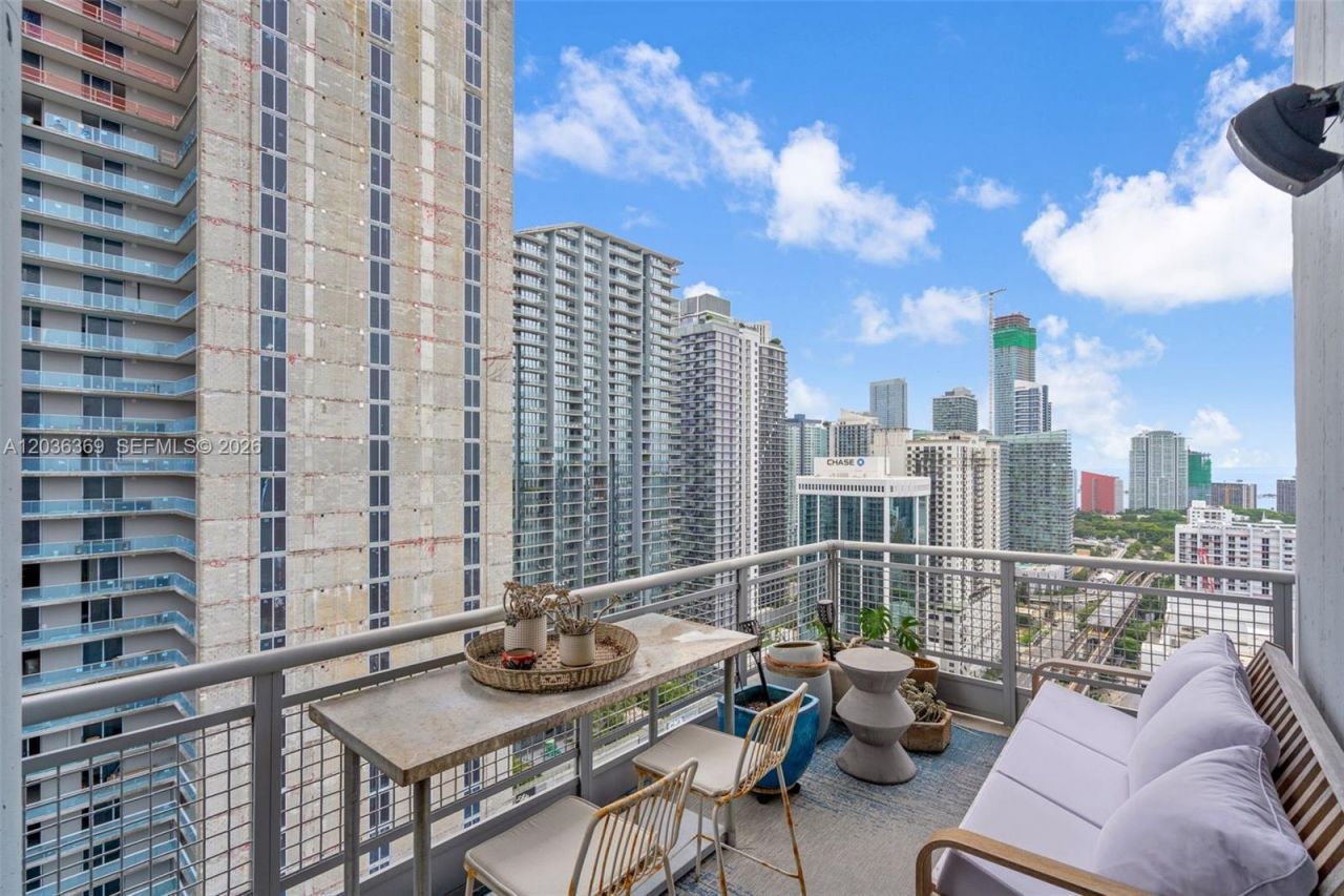 690 SW 1st Ct , Unit PHII16, Miami, FL 33130 Photo