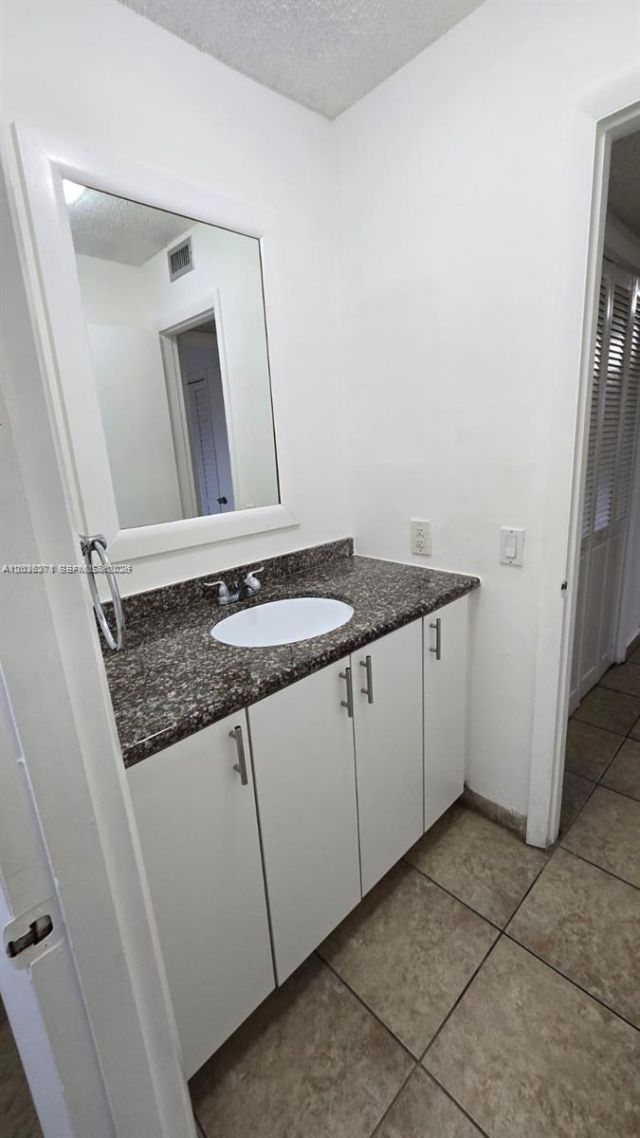 690 NE 123rd St, Unit 207, North Miami, FL 33161 Photo