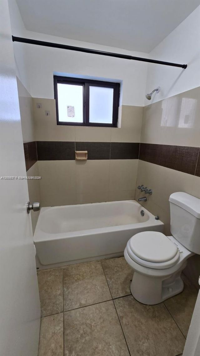 690 NE 123rd St, Unit 207, North Miami, FL 33161 Photo