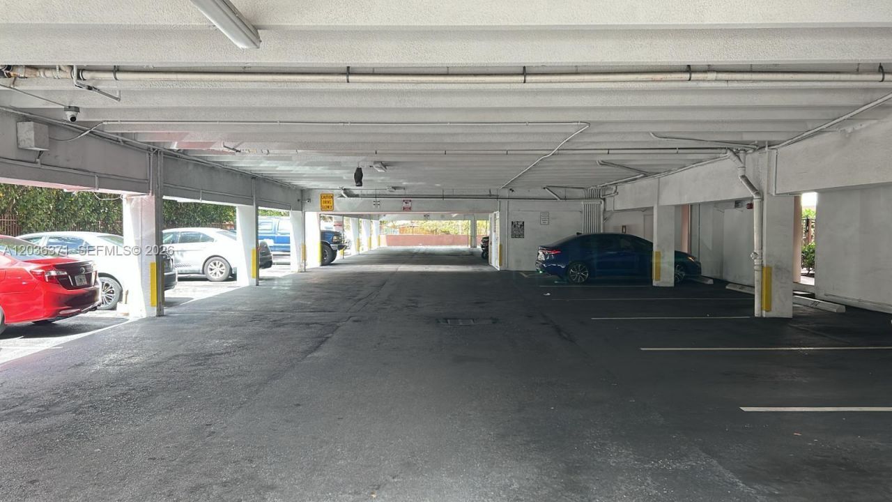 690 NE 123rd St, Unit 207, North Miami, FL 33161 Photo