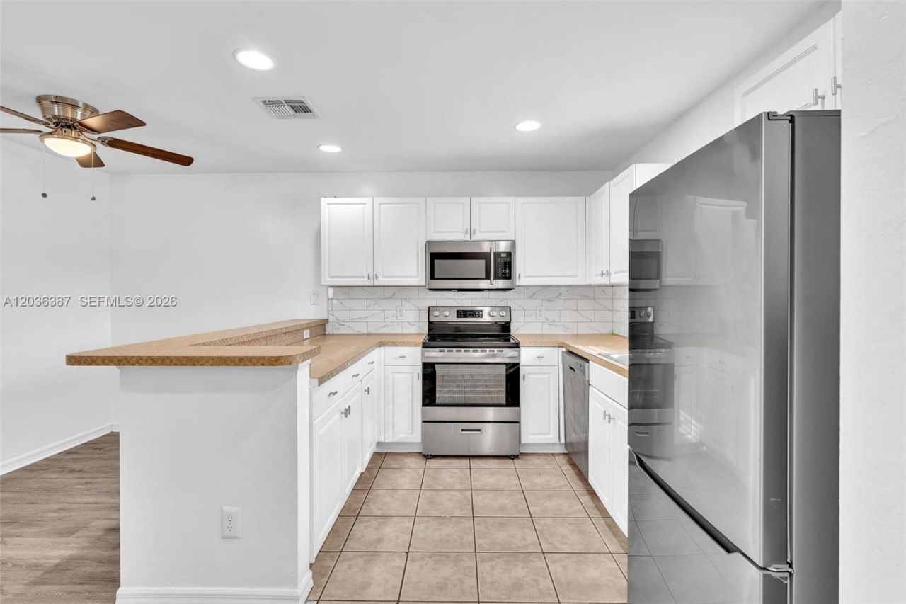 5327 30 St SW , Lehigh Acres, FL 33973 Photo