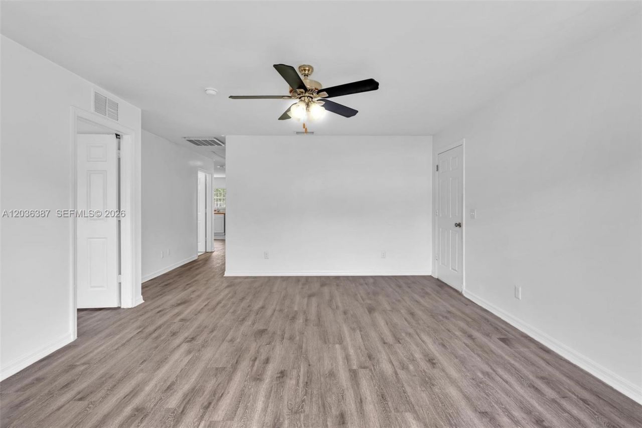 5327 30 St SW , Lehigh Acres, FL 33973 Photo