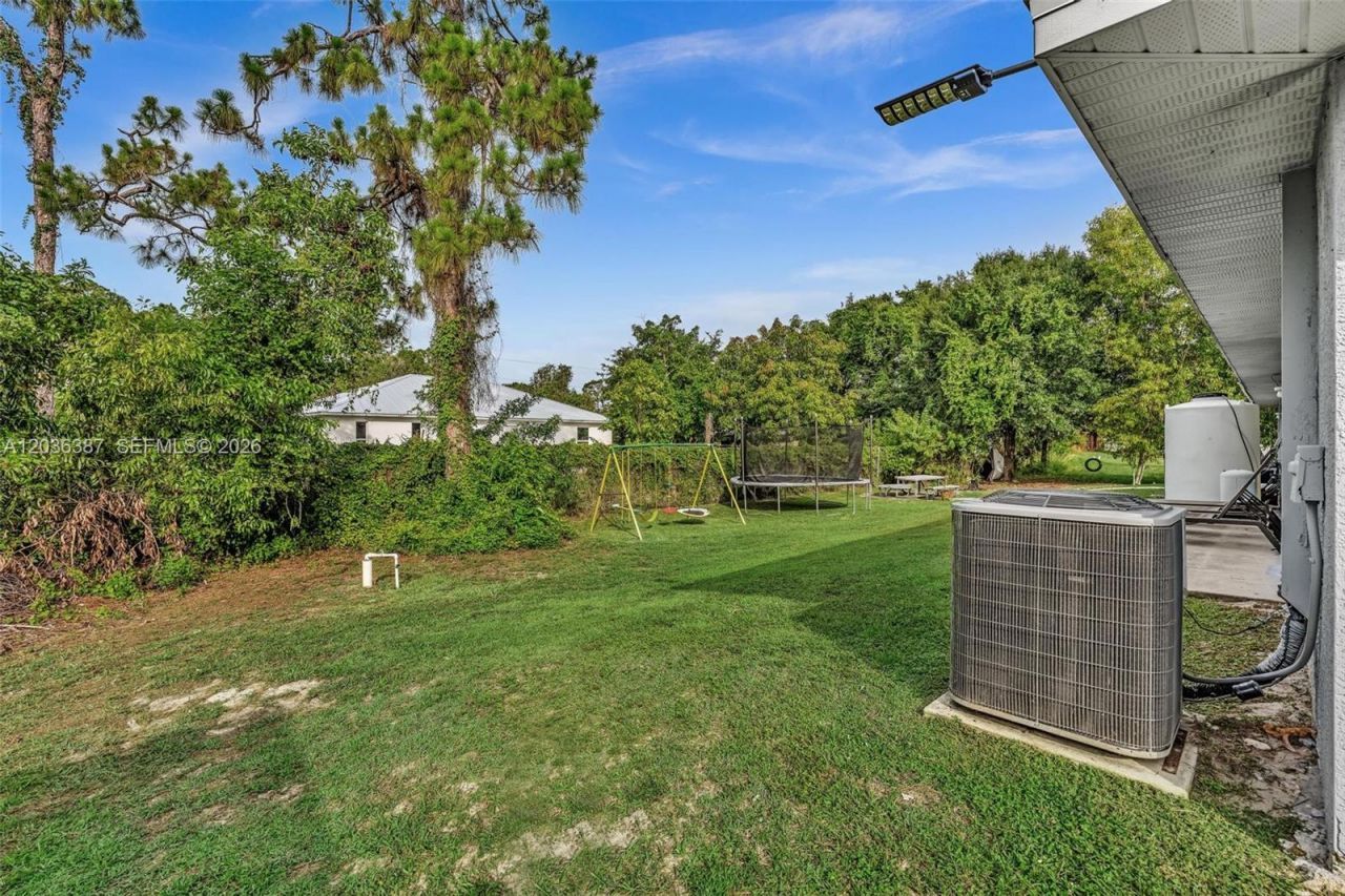 5327 30 St SW , Lehigh Acres, FL 33973 Photo