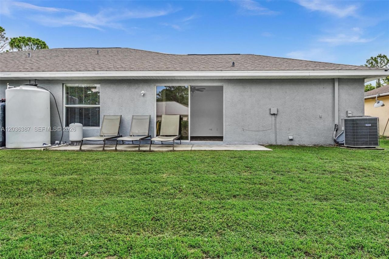 5327 30 St SW , Lehigh Acres, FL 33973 Photo
