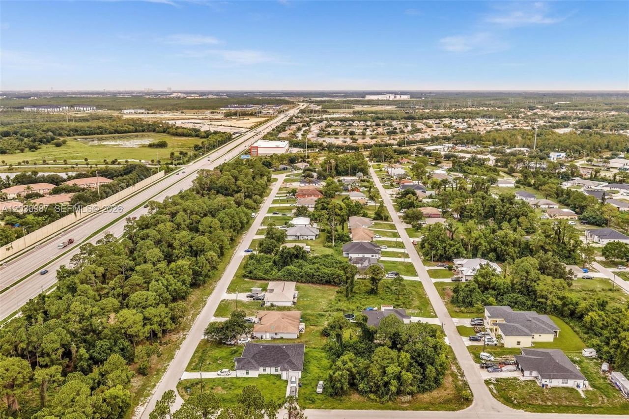 5327 30 St SW , Lehigh Acres, FL 33973 Photo