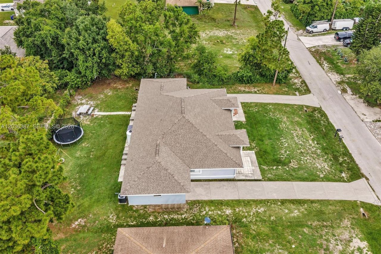 5327 30 St SW , Lehigh Acres, FL 33973 Photo