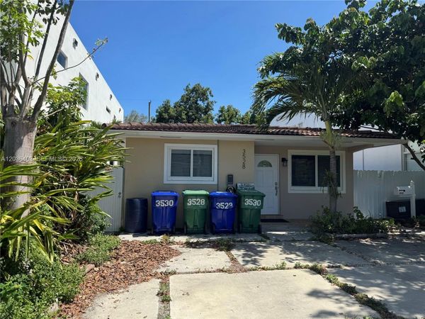 3528 SW 25th Ter , Unit 3528, Miami, FL 33133