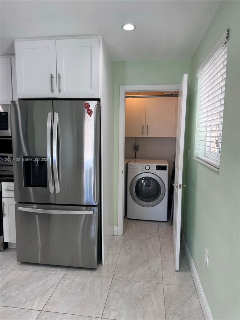 3528 SW 25th Ter, Unit 3528, Miami, FL 33133 Photo