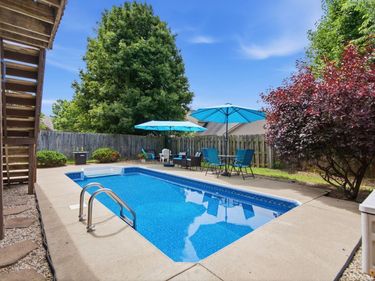 893 Winding Oak Trail, Lexington, KY 40511