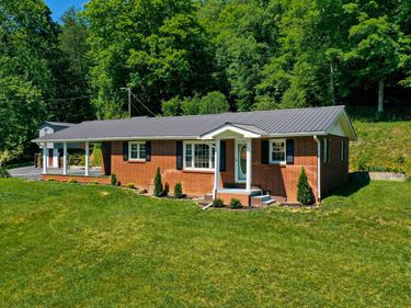 240 US-421 , McKee, KY 40447