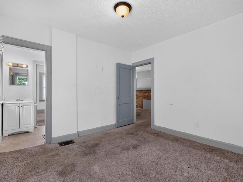 453 Catherine Street , Columbus, OH 43223 Photo 11