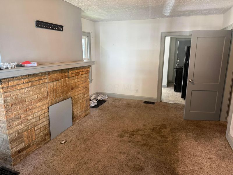 453 Catherine Street , Columbus, OH 43223 Photo 2