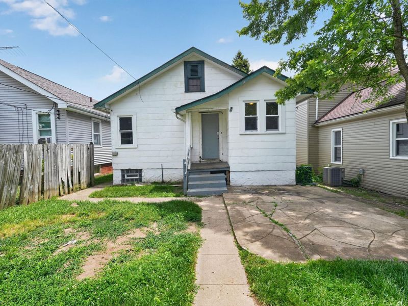 453 Catherine Street , Columbus, OH 43223 Photo 3