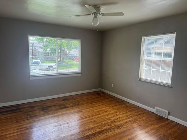 2745 Regina Avenue , Columbus, OH 43204