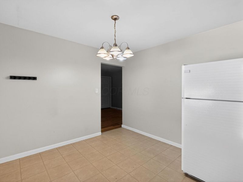 2745 Regina Avenue , Columbus, OH 43204 Photo 10