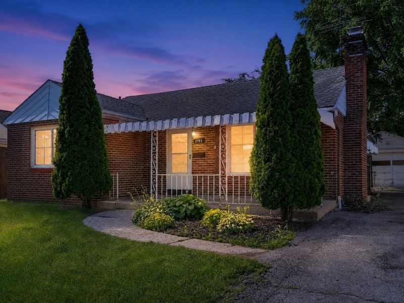 2745 Regina Avenue , Columbus, OH 43204 Photo 2