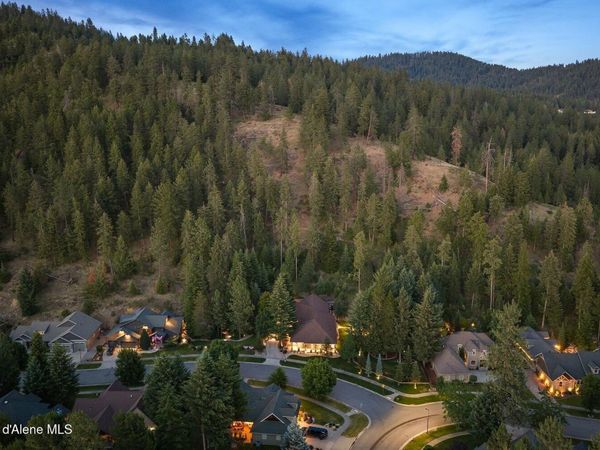 5104 Hague Ct, Coeur d'Alene, ID 83815