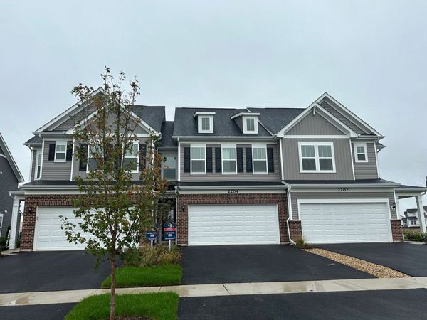 2204 Horseshoe Circle , Naperville, IL 60564