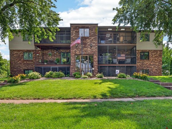 824 Mcgregor Street, Unit 12, Bloomington, IL 61701