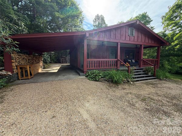 225 High Ridge Road , Little Switzerland, NC 28749