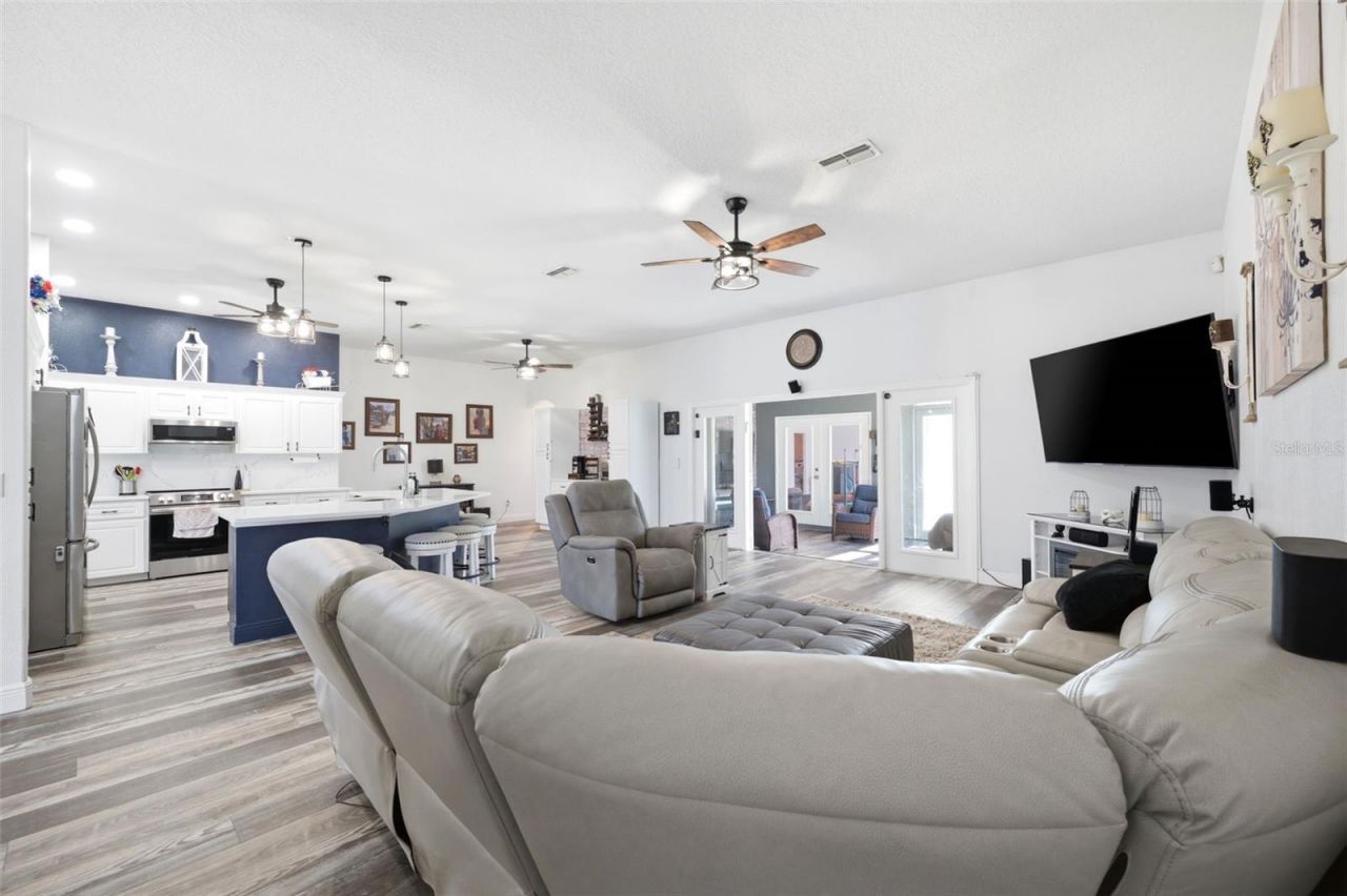 12041 Sapphire Drive, Spring Hill, FL 34609 Photo