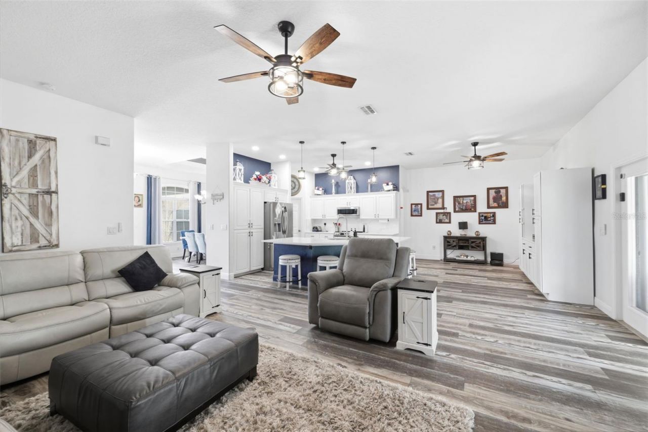 12041 Sapphire Drive, Spring Hill, FL 34609 Photo