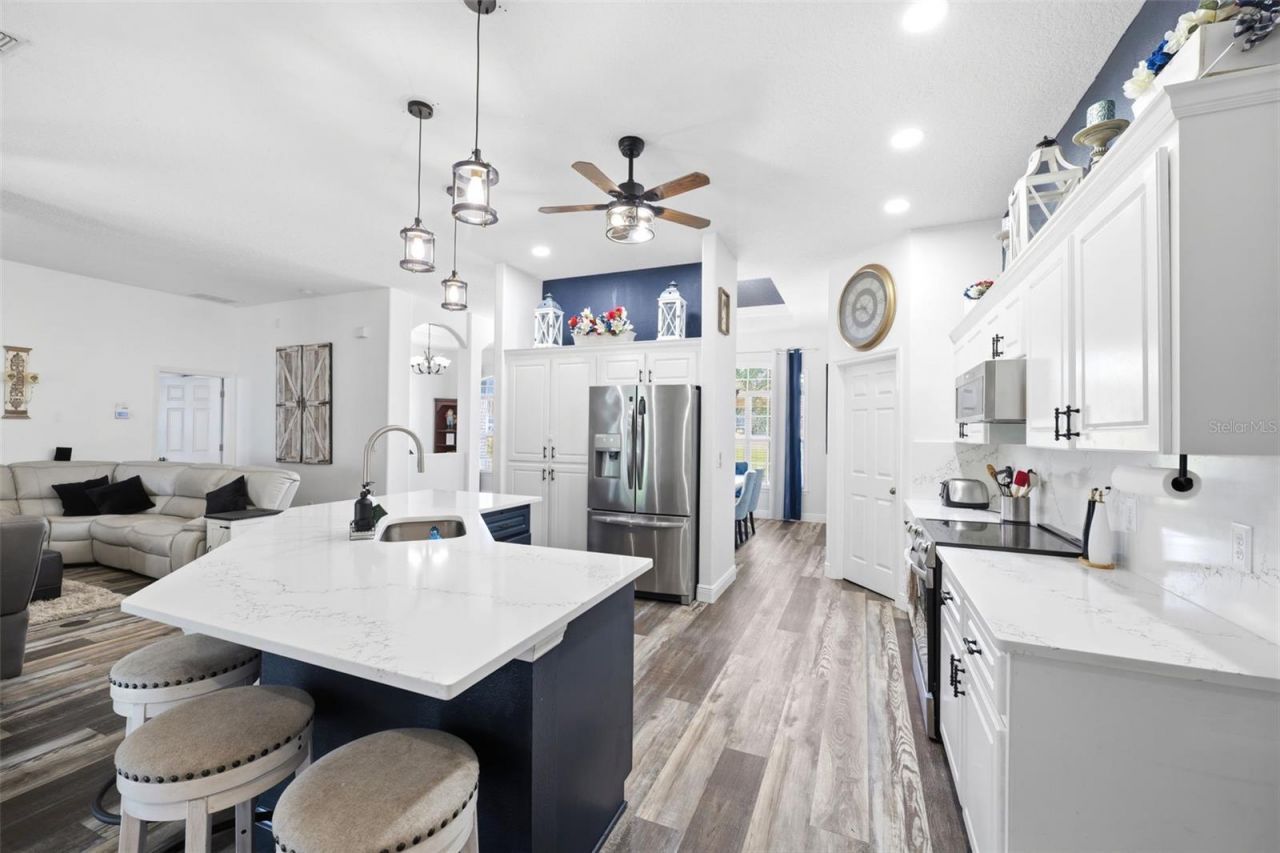 12041 Sapphire Drive, Spring Hill, FL 34609 Photo