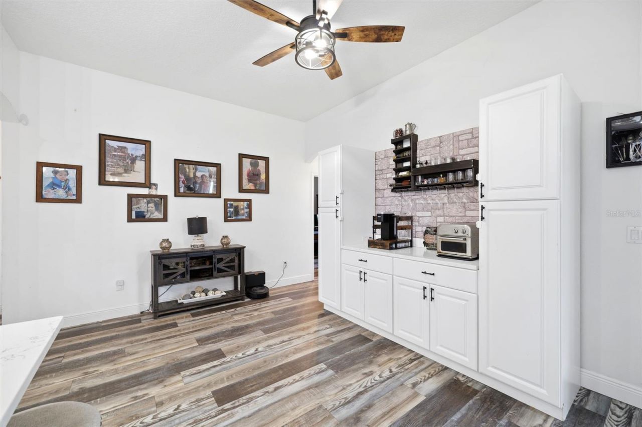 12041 Sapphire Drive, Spring Hill, FL 34609 Photo