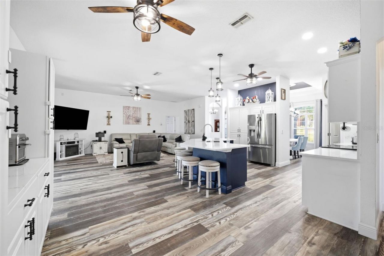 12041 Sapphire Drive, Spring Hill, FL 34609 Photo