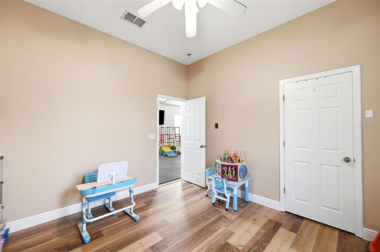 12041 Sapphire Drive, Spring Hill, FL 34609 Photo