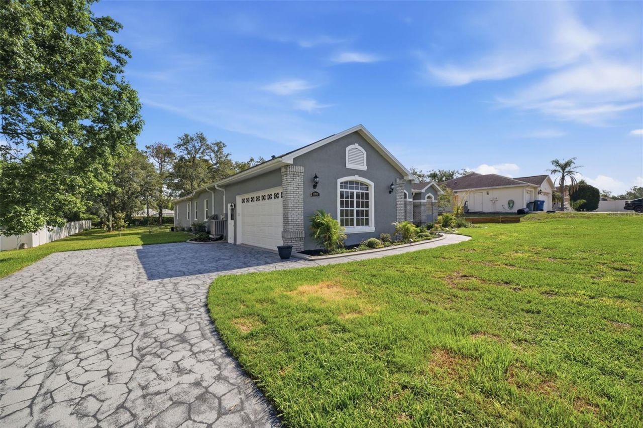 12041 Sapphire Drive, Spring Hill, FL 34609 Photo