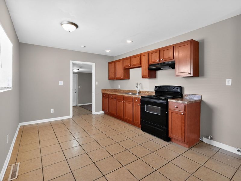 3119 Houston Drive , Columbus, OH 43207 Photo 12